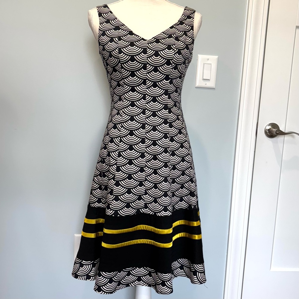 Nine West Japanese Seigaiha Wave Sleeveless Black White Gold Flare Dress 2